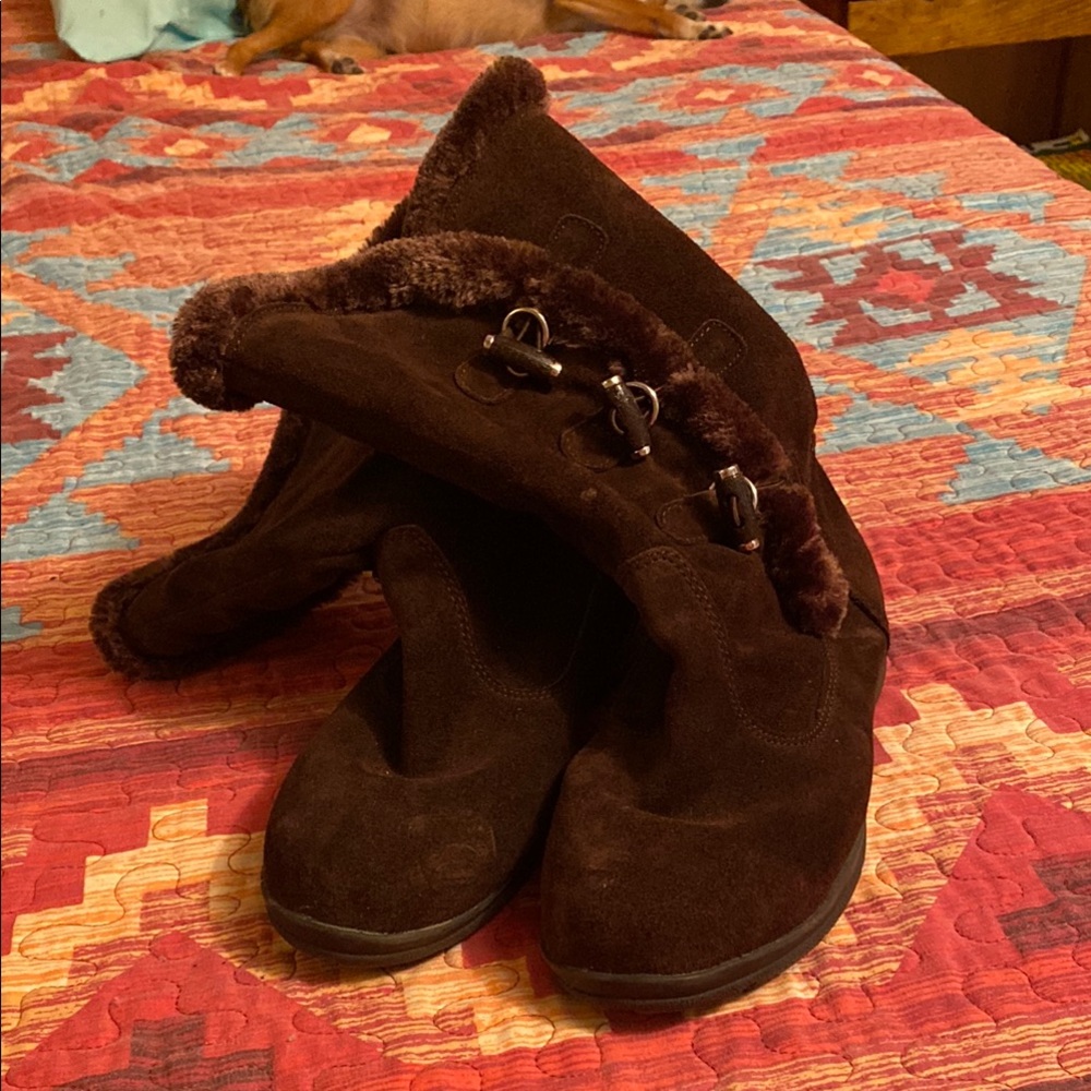 White Mountain Brown Faux Fur Boots